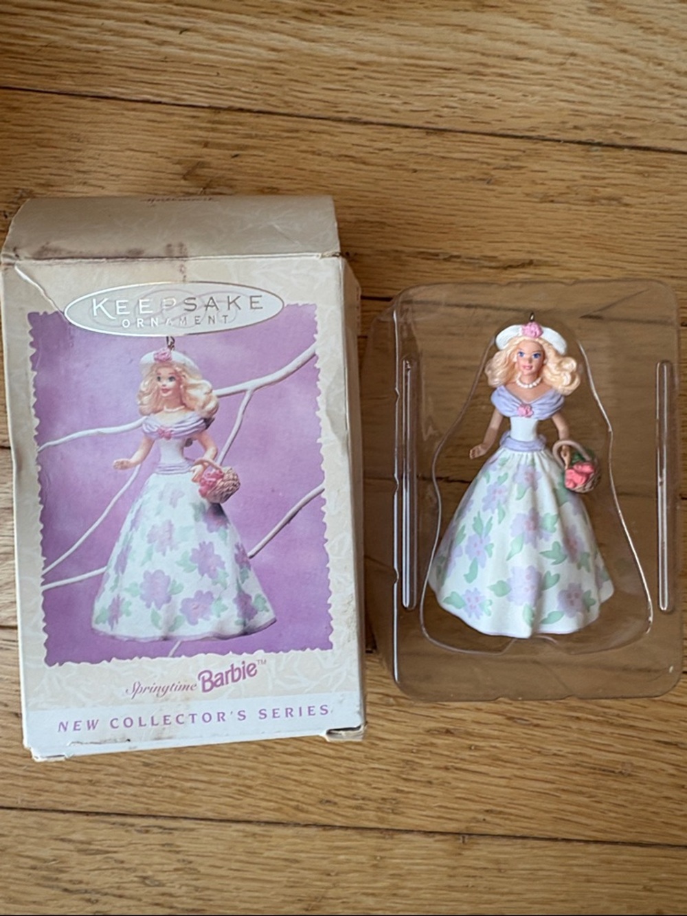 Barbie keepsake ornament 1995 springtime new collector series